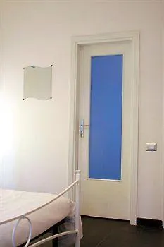 Golden Mile Bed & Breakfast 2*